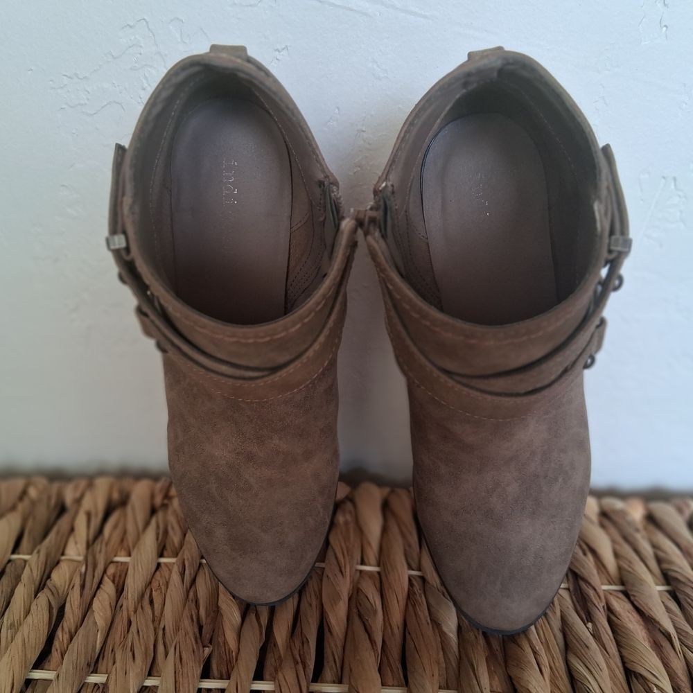 INDIGO RD SIZE 6.5M Taupe Suede-Look Strap Ankle Boots - Picture 5 of 7